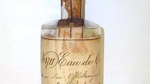 1885 molanus flasche