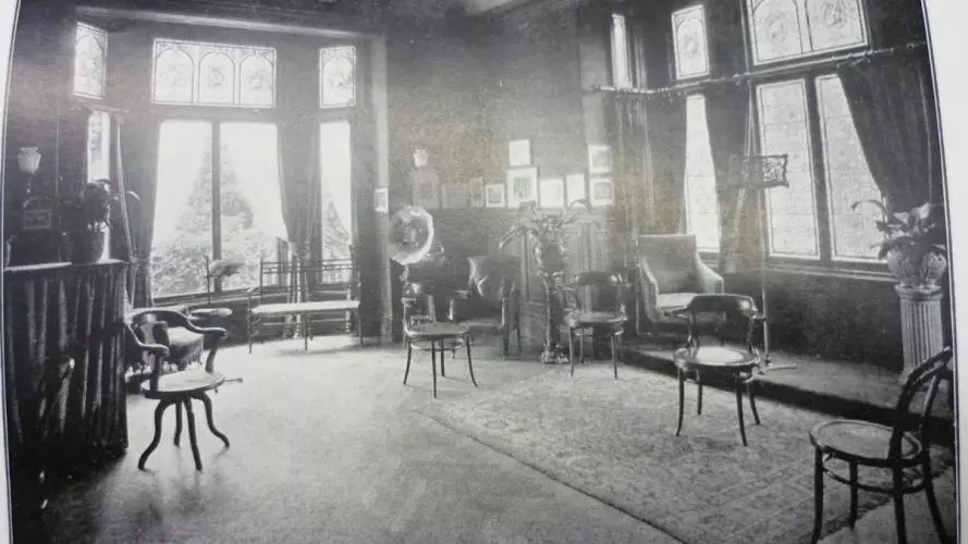 Photograph of a lecture room