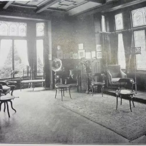 Photograph of a lecture room